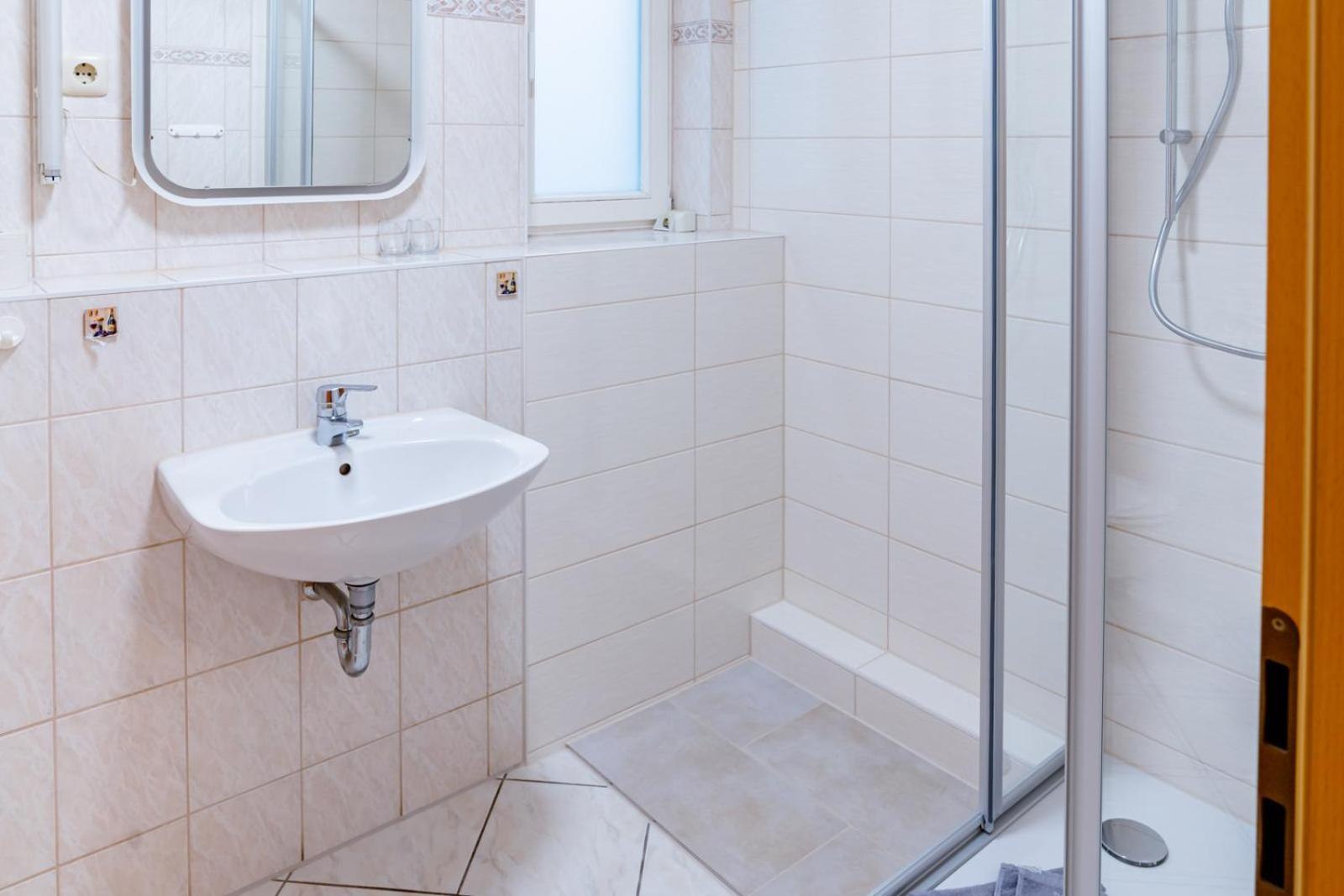 Apartmenthaus Chrischanshof روستوك المظهر الخارجي الصورة